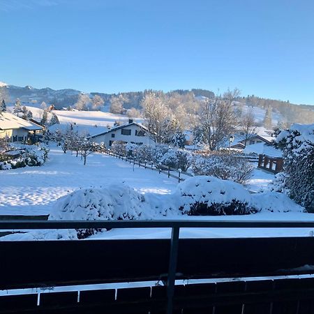 Lindners Hideaways - Bergnest Lodge - Bergblick Fewo 6 Pers Balkon Garten Hund Ski Unterkunft Luftkurort Oberreute Naehe Buchenegger Wasserfaelle Eistobel Bodensee Esterno foto