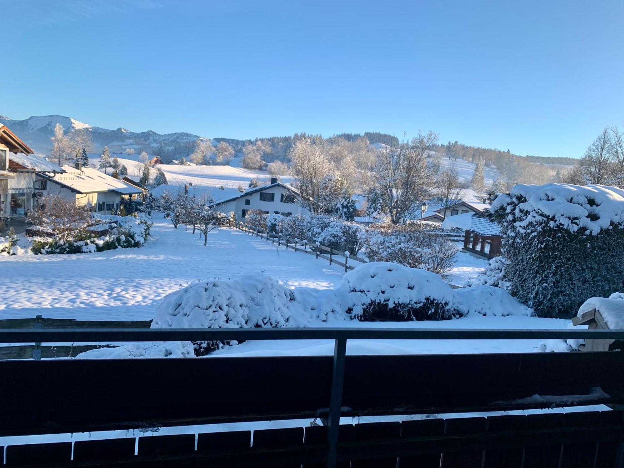 Lindners Hideaways - Bergnest Lodge - Bergblick Fewo 6 Pers Balkon Garten Hund Ski Unterkunft Luftkurort Oberreute Naehe Buchenegger Wasserfaelle Eistobel Bodensee Esterno foto